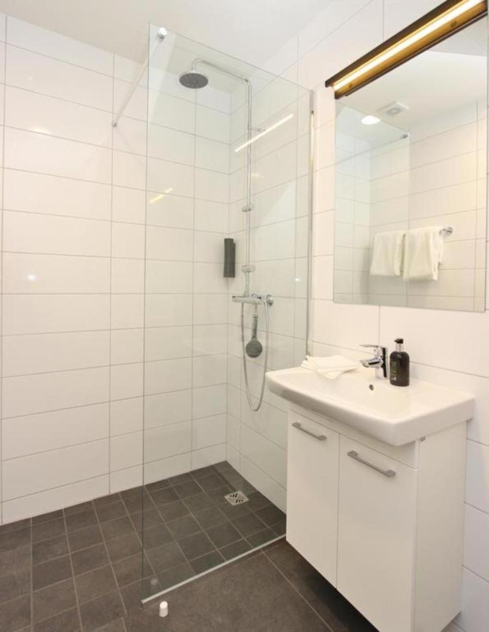 Lava Apartments & Rooms Акурейрі Екстер'єр фото