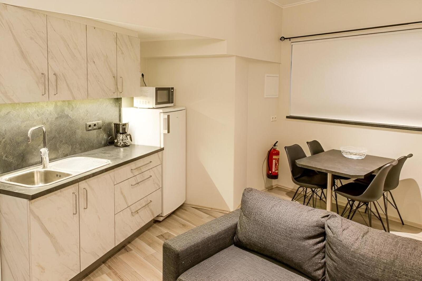 Lava Apartments & Rooms Акурейрі Екстер'єр фото