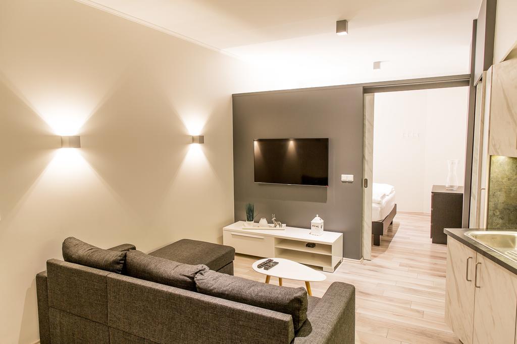 Lava Apartments & Rooms Акурейрі Екстер'єр фото